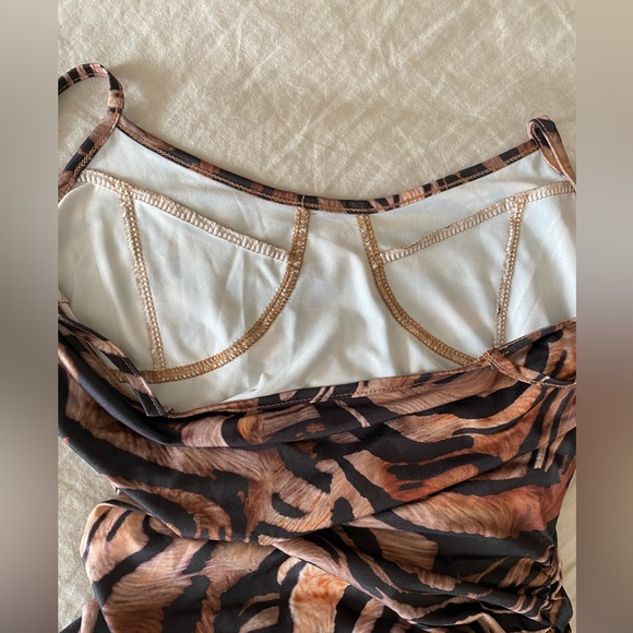 Women’s bodycon marble print dress. Size extra small - Picture 3 of 7